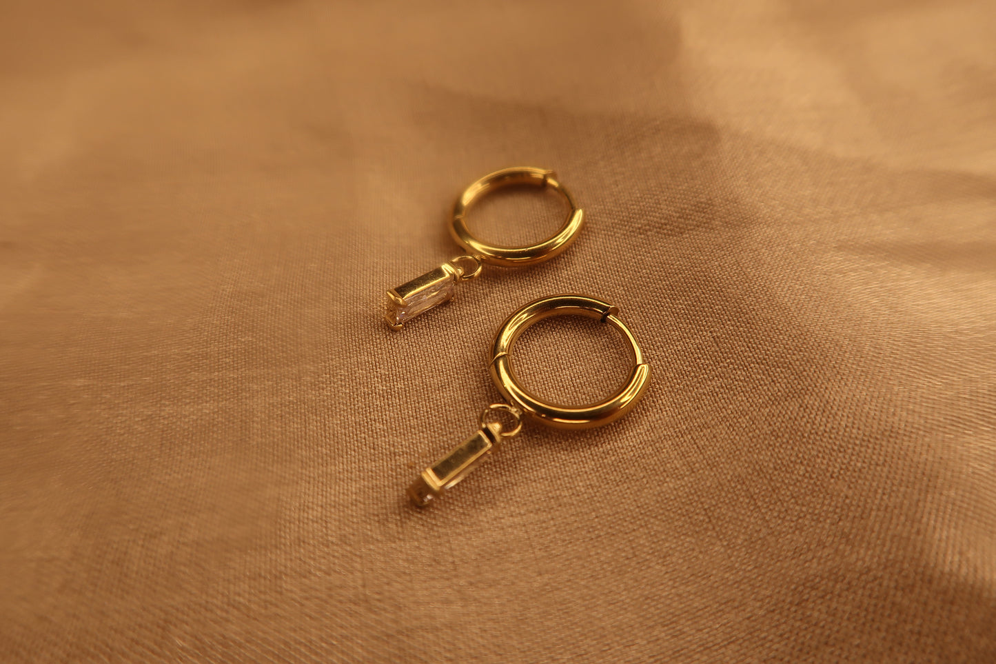 Minimal Golden Hoop